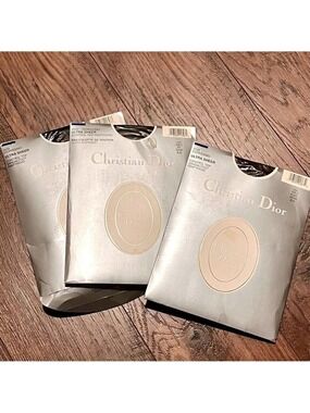CHRISTIAN DIOR 3 pack vintage Diorissimo pantyhose. Black Orchid Size 3